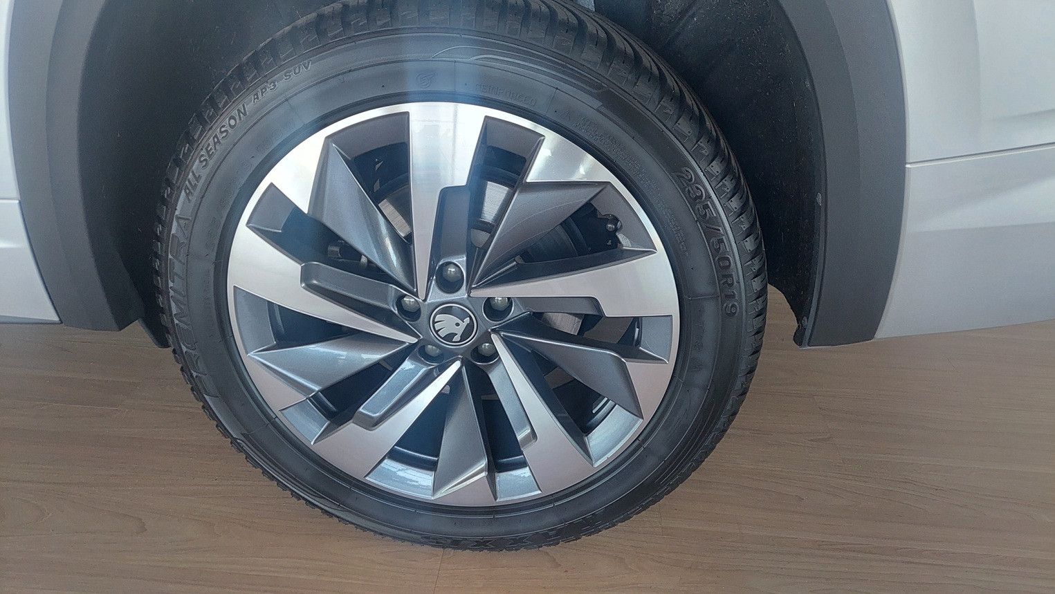 Fahrzeugabbildung SKODA Kodiaq 2.0 TSI 150 kW 4x4 Sportline *7-Sitzer*