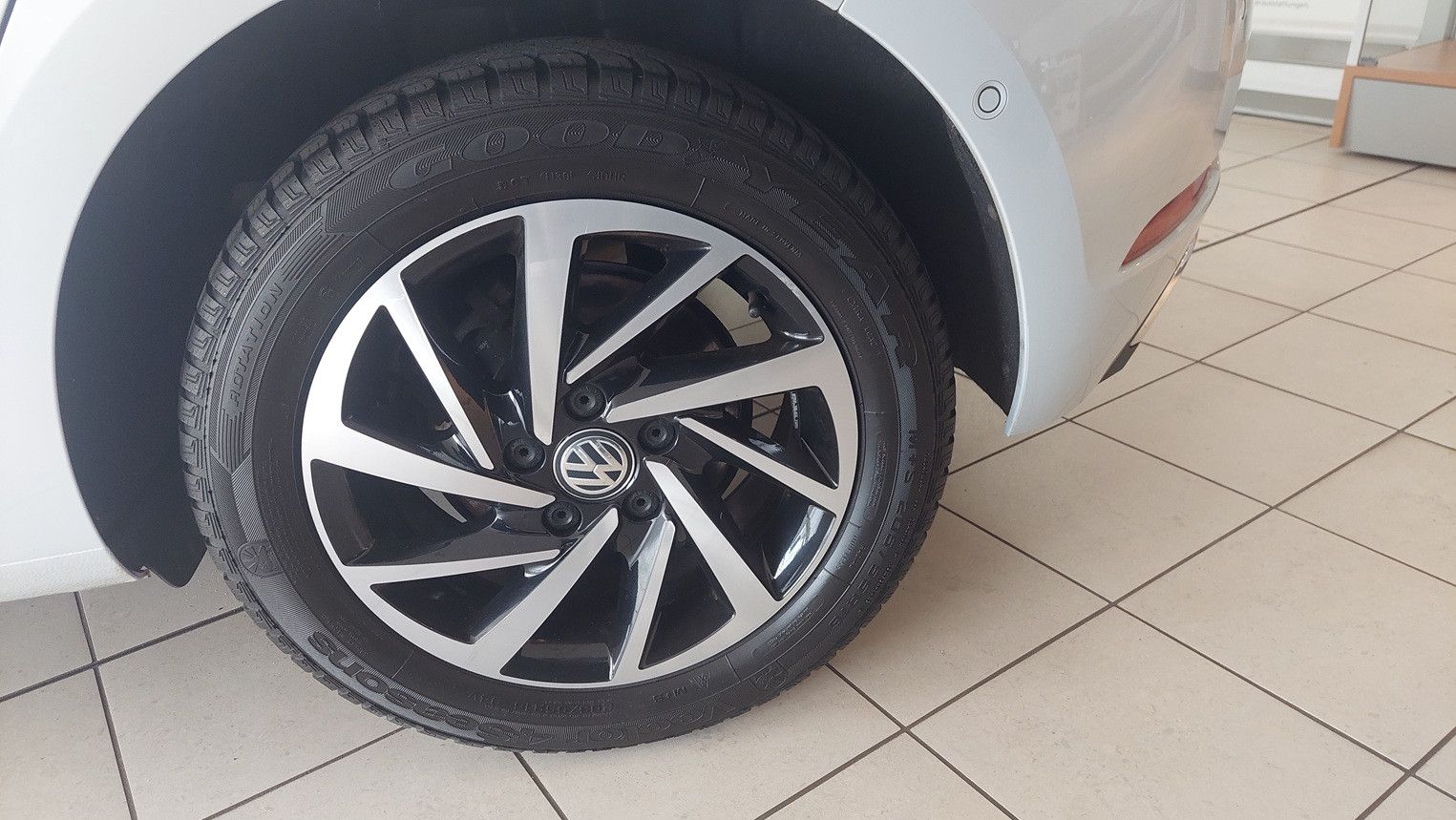 Fahrzeugabbildung Volkswagen Golf VII 1.6 TDI Join