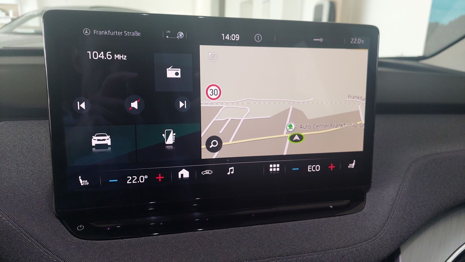 Fahrzeugabbildung SKODA Enyaq 60 Loft