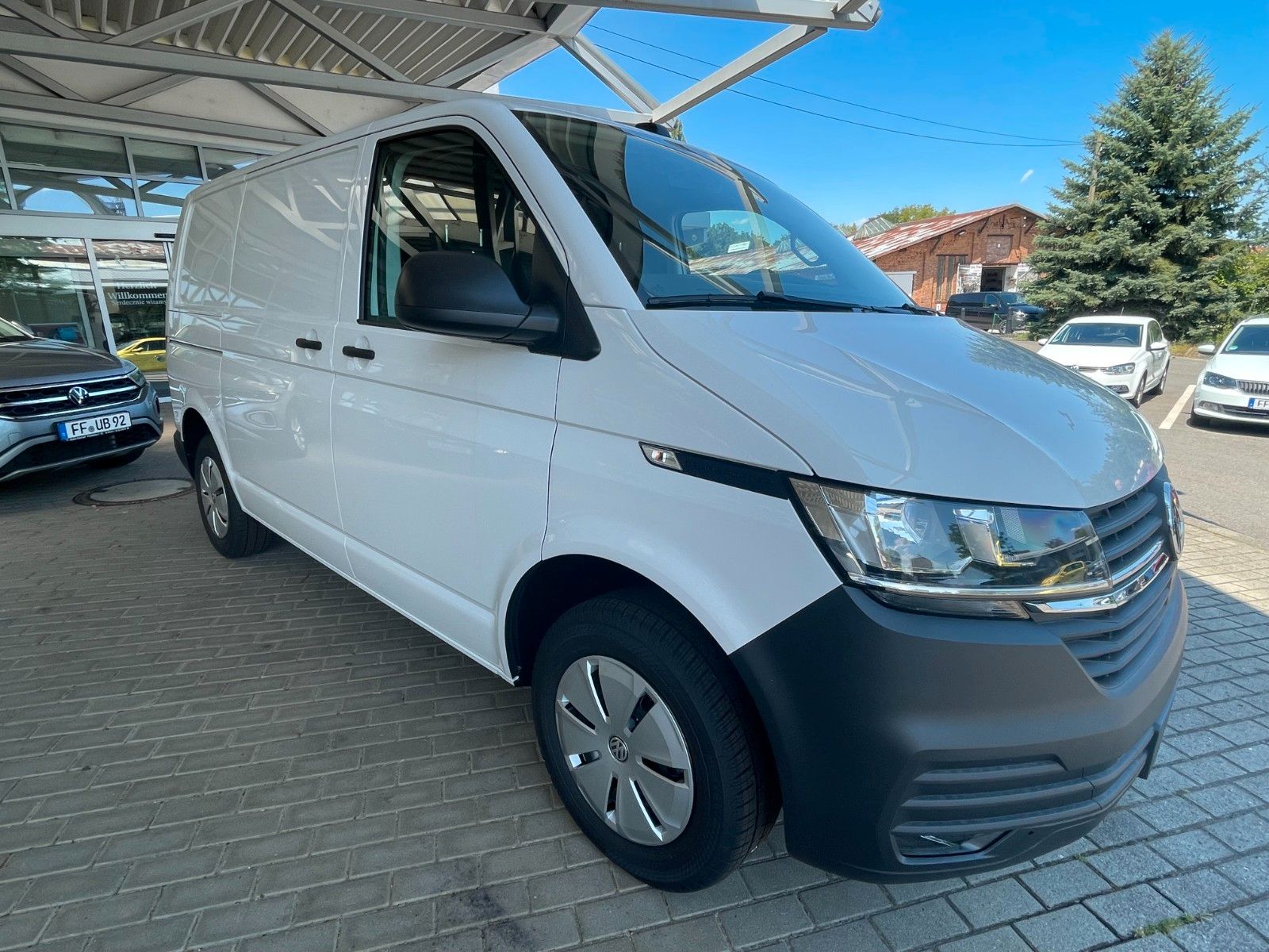 Fahrzeugabbildung Volkswagen T6.1 Transporter Kasten 2,0TDI 6-Gang