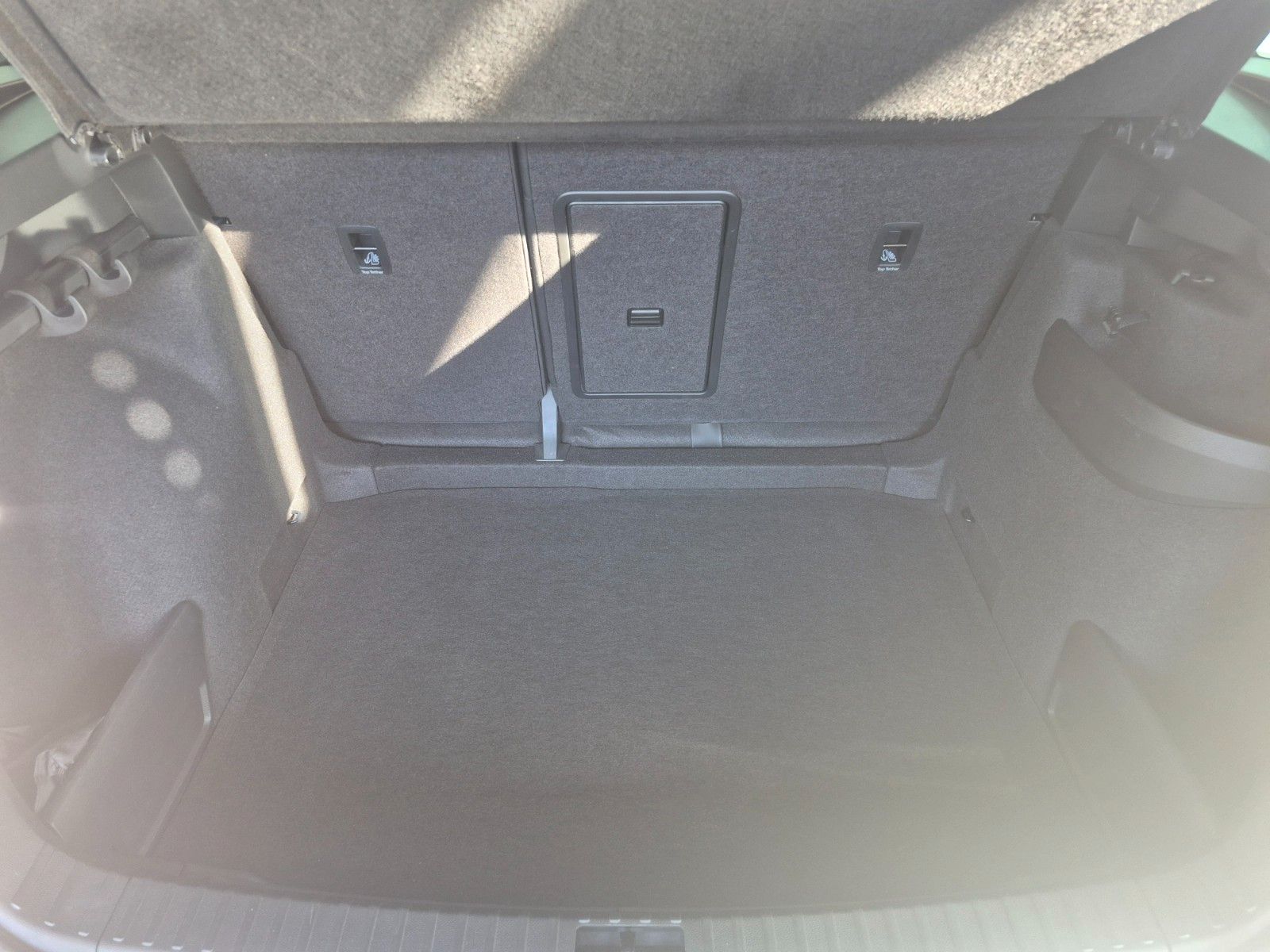Fahrzeugabbildung SKODA Karoq 1.5 TSI Style *AHK, NAVI*