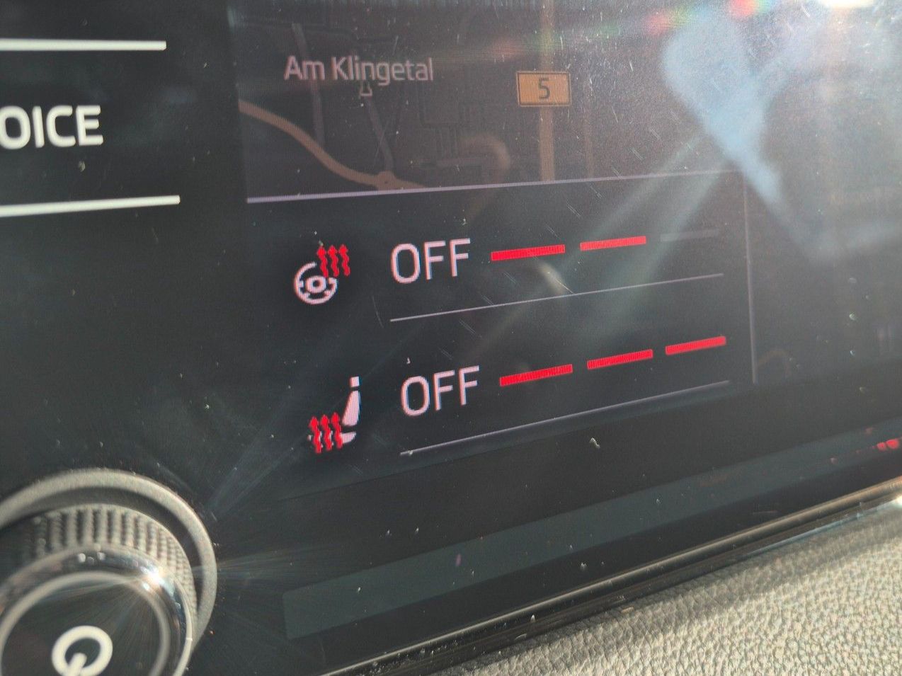 Fahrzeugabbildung SKODA Karoq 1.5 TSI Style *AHK, NAVI*