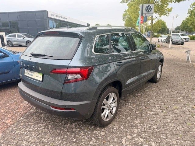 Fahrzeugabbildung SKODA Karoq Drive 125 inkl Allwetterräder & AHZV