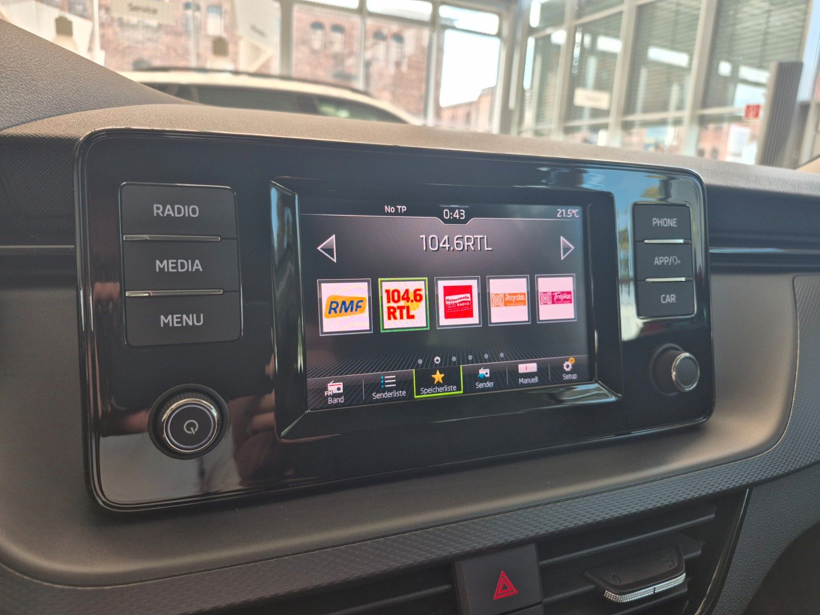 Fahrzeugabbildung SKODA Scala 1.0 TSI Ambition *Allwetterreifen*