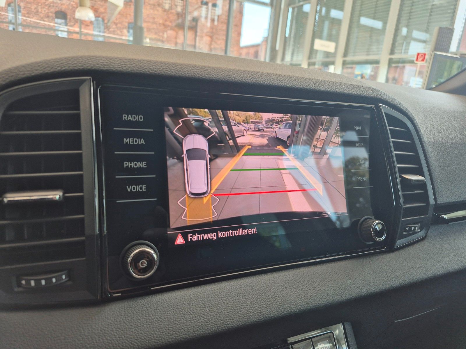 Fahrzeugabbildung SKODA 1.5 TSI DSG Sportline *Tageszulassung*