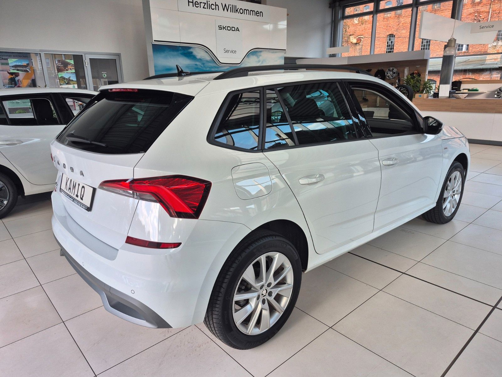 Fahrzeugabbildung SKODA Kamiq 1.5 TSI Tour *Winterräder*