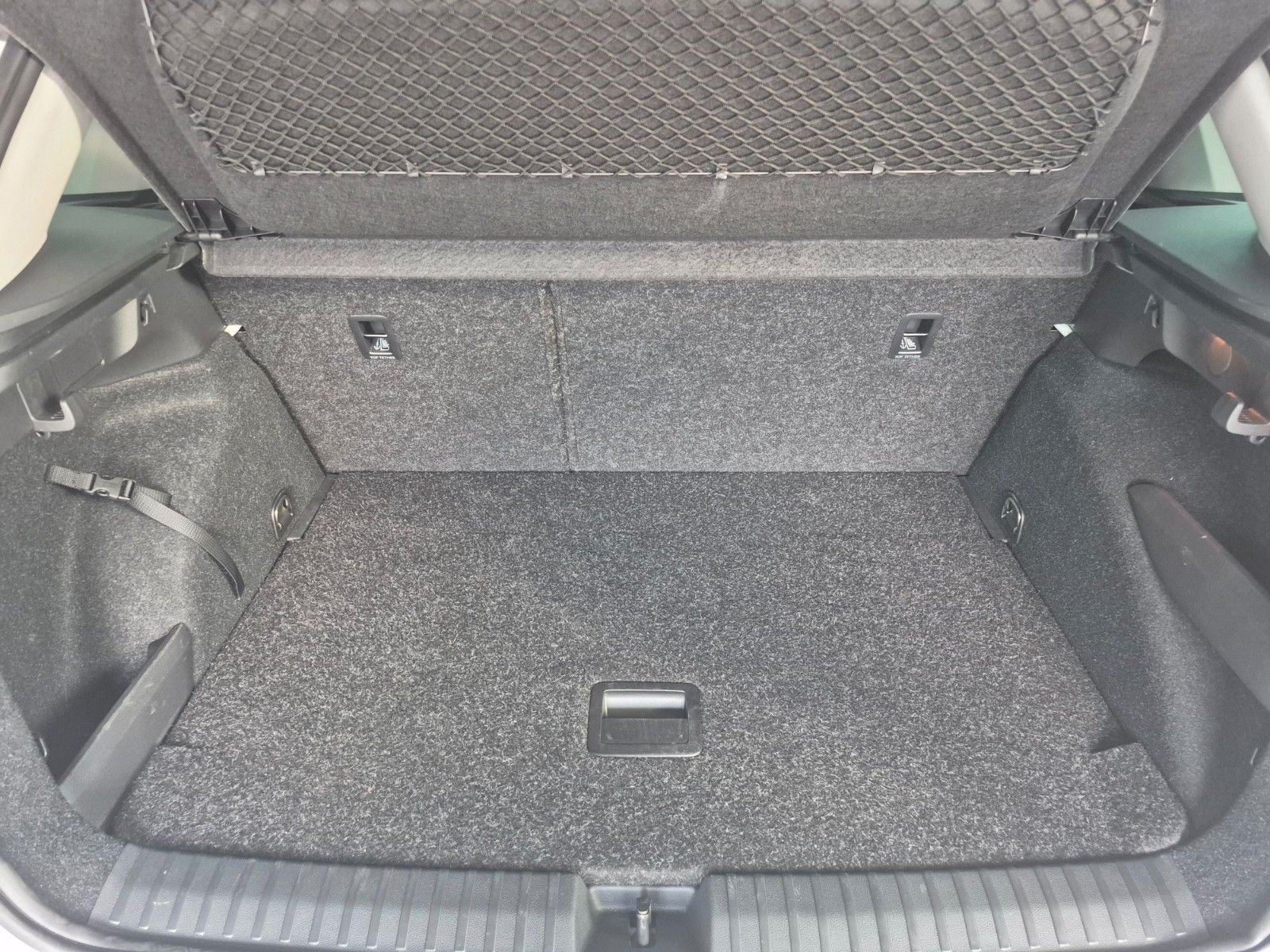 Fahrzeugabbildung SKODA Kamiq 1.5 TSI Tour *Winterräder*