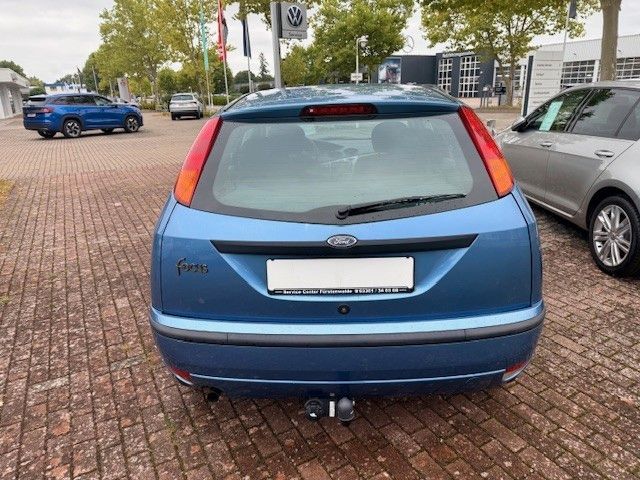 Fahrzeugabbildung Ford Focus 1.4 Ambiente wenig Km KLIMA & AHZV