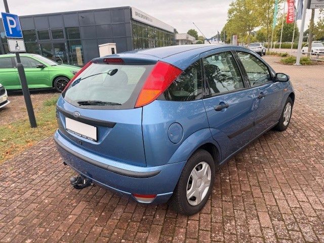 Fahrzeugabbildung Ford Focus 1.4 Ambiente wenig Km KLIMA & AHZV