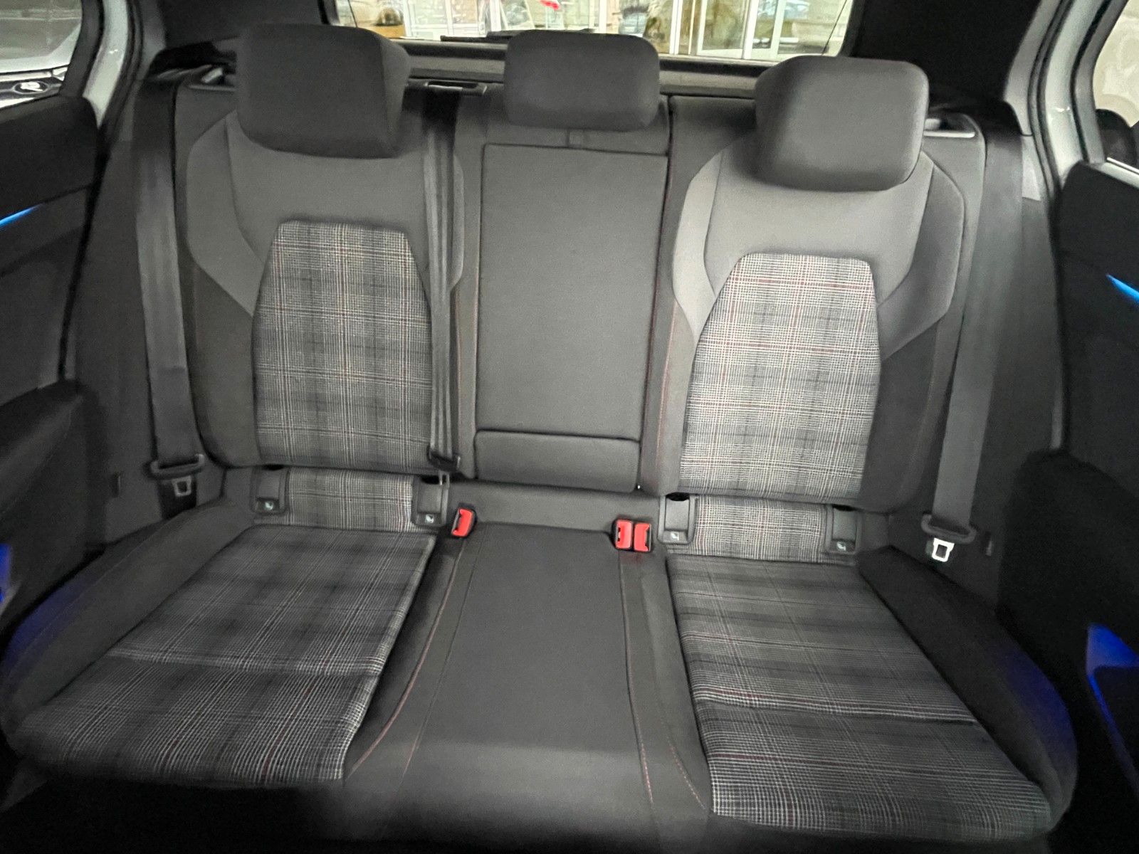 Fahrzeugabbildung Volkswagen Golf 2.0 TSI OPF DSG GTI