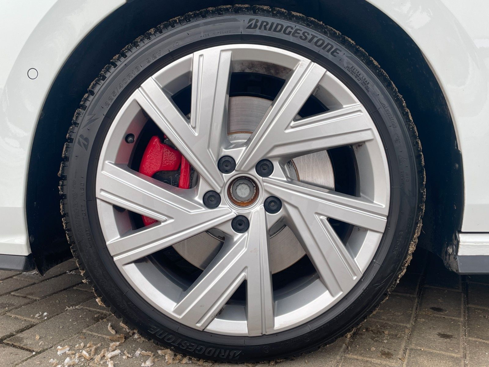 Fahrzeugabbildung Volkswagen Golf 2.0 TSI OPF DSG GTI
