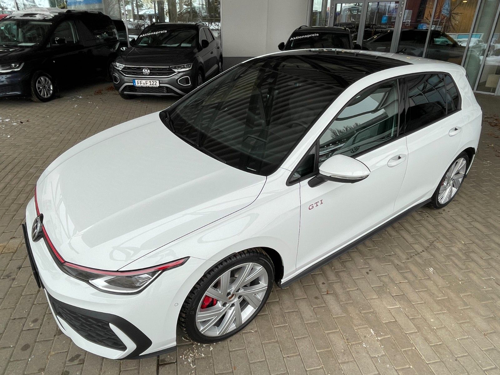 Fahrzeugabbildung Volkswagen Golf 2.0 TSI OPF DSG GTI