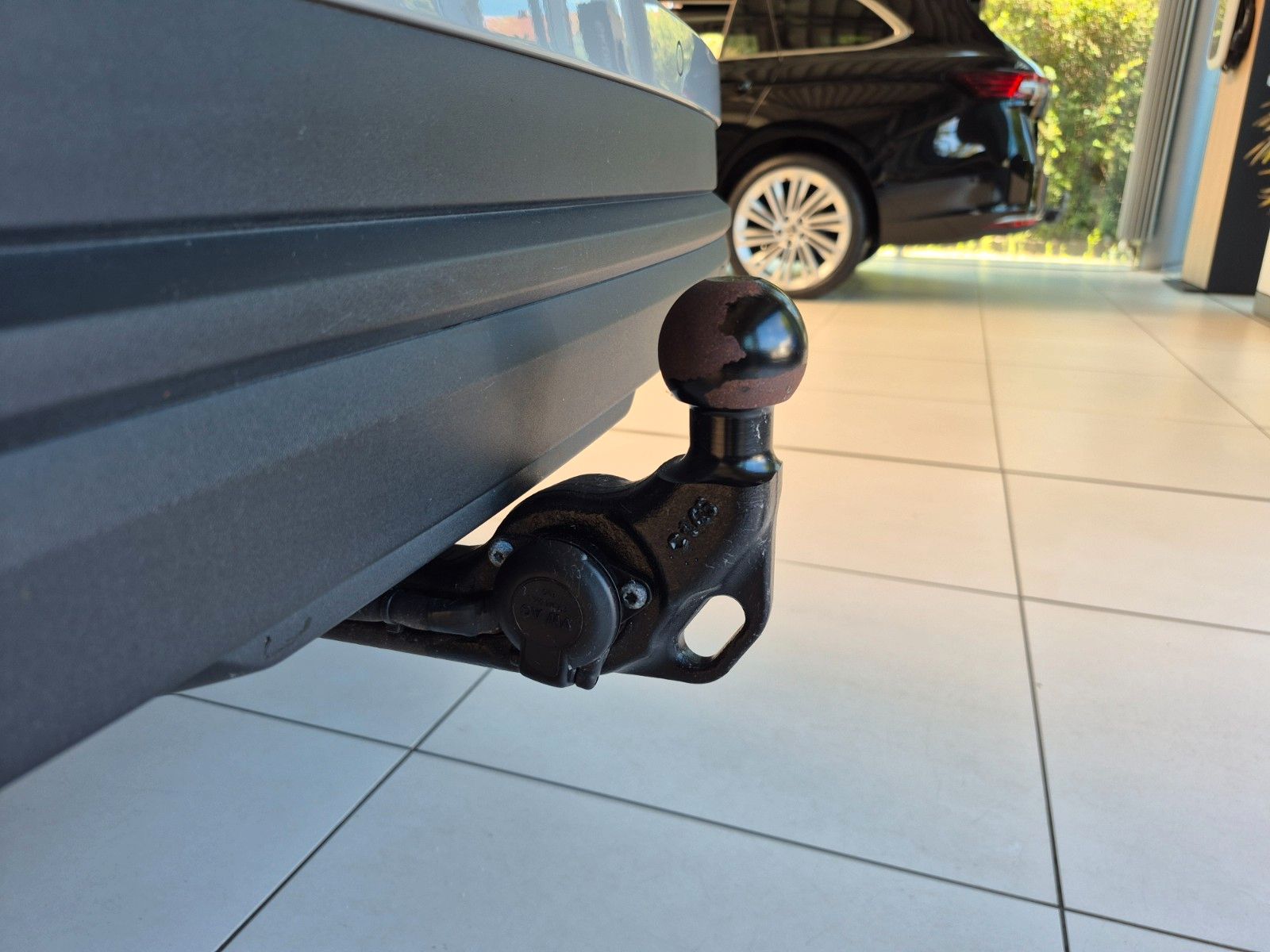 Fahrzeugabbildung SKODA Karoq 1.5 TSI DSG Tour *AHZ, NAVI, MATRIX*