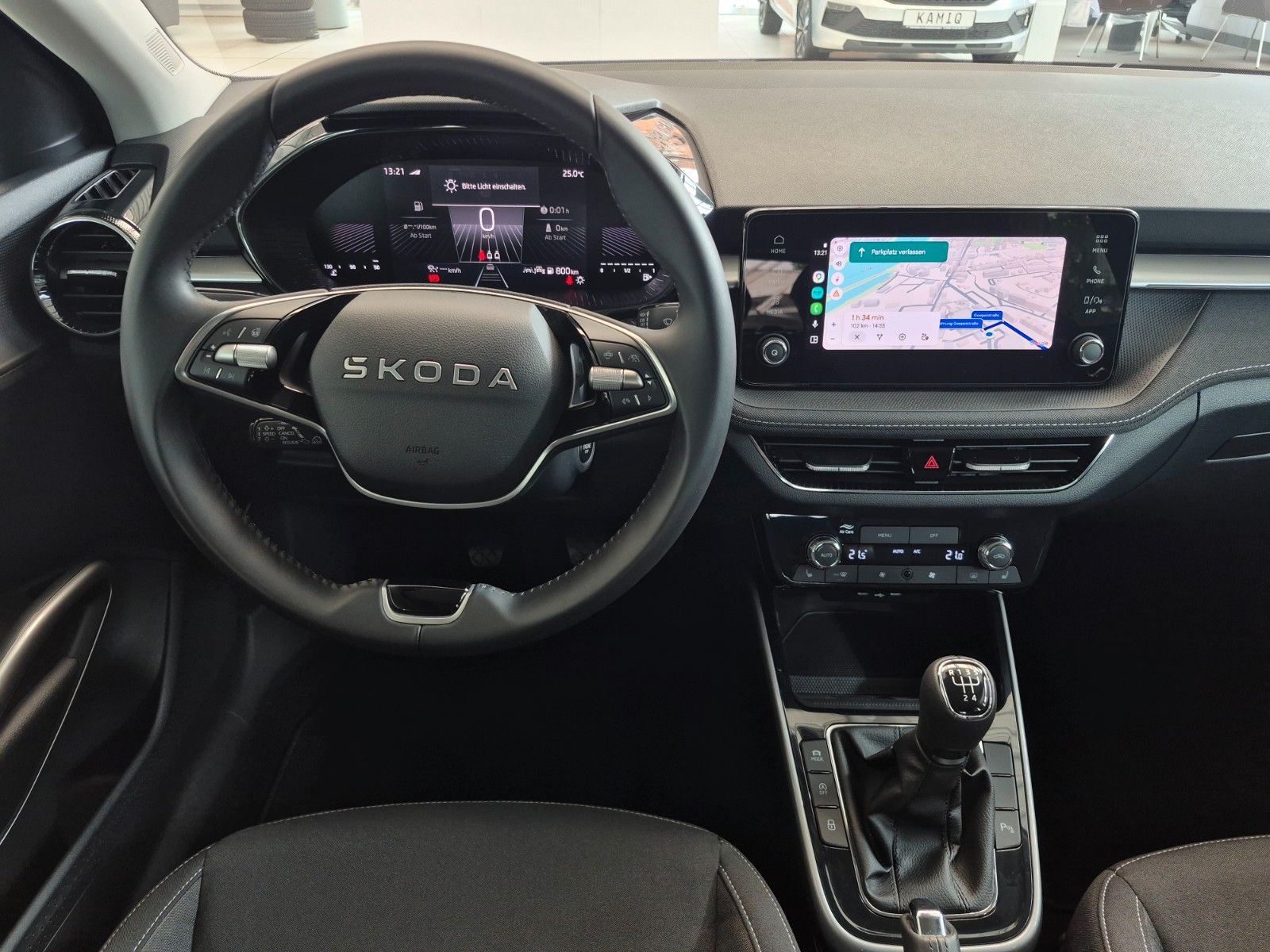 Fahrzeugabbildung SKODA Fabia 1.0 TSI Tour *WKR, beheiz. Lenkrad & WSS*
