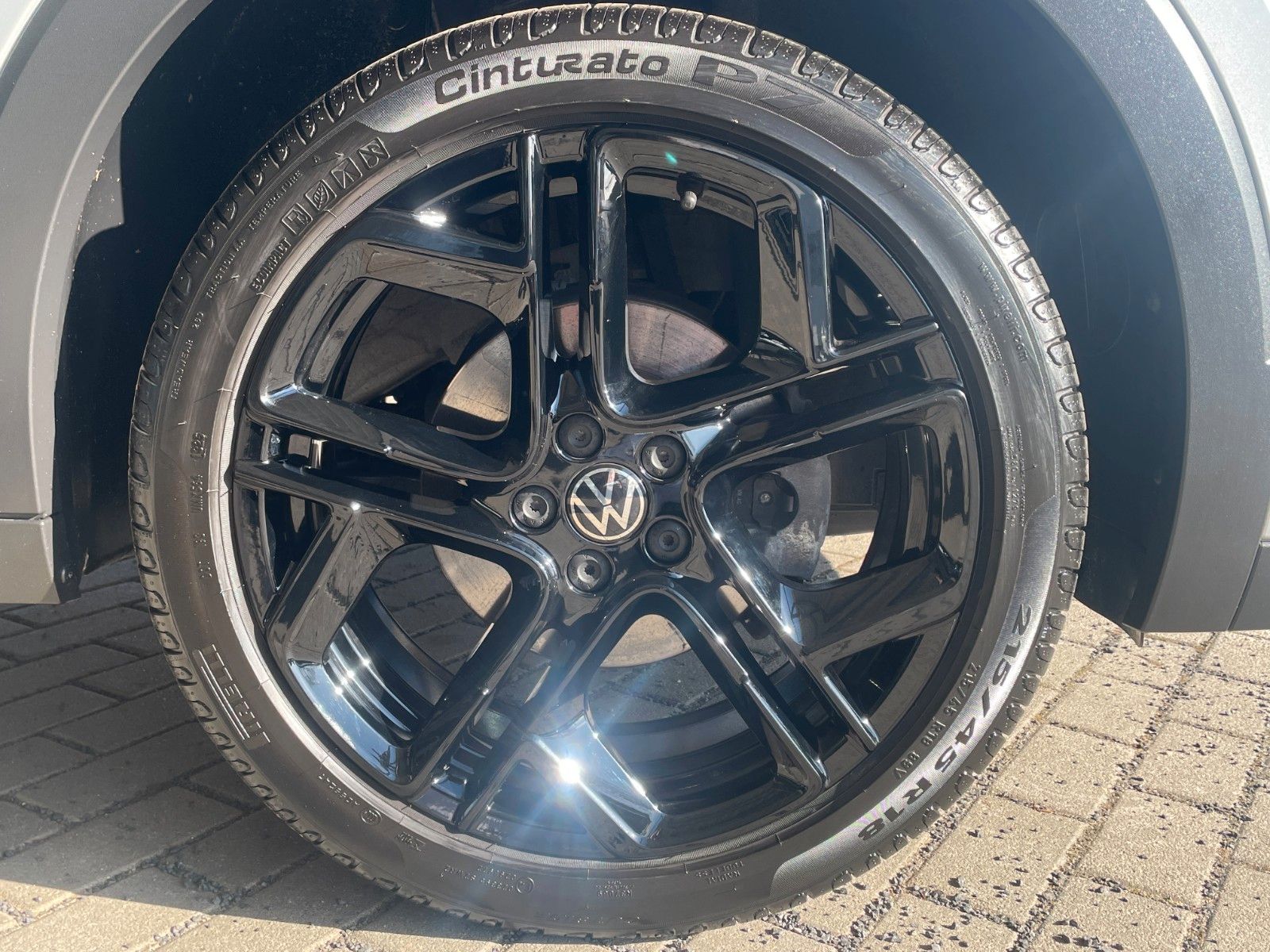 Fahrzeugabbildung Volkswagen T-Cross 1.0 TSI OPF 85 kW DSG R-Line