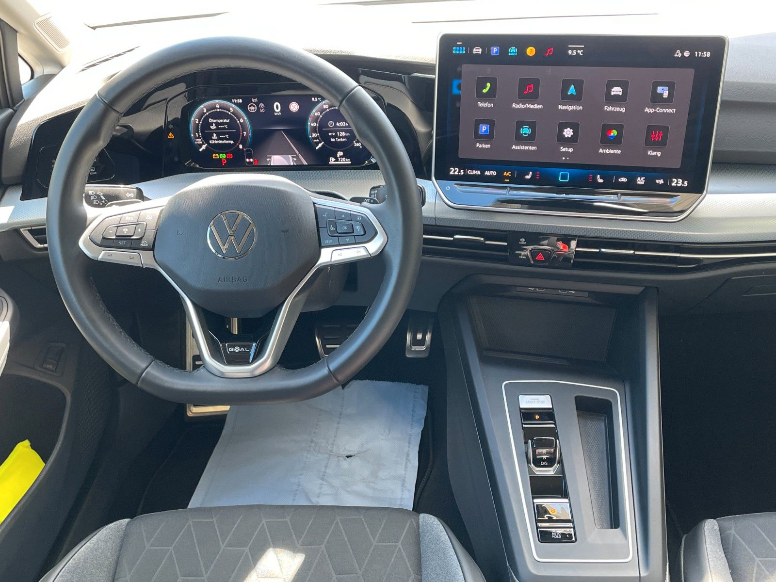 Fahrzeugabbildung Volkswagen Golf 1.5 eTSI OPF 85kW DSG Goal Variant