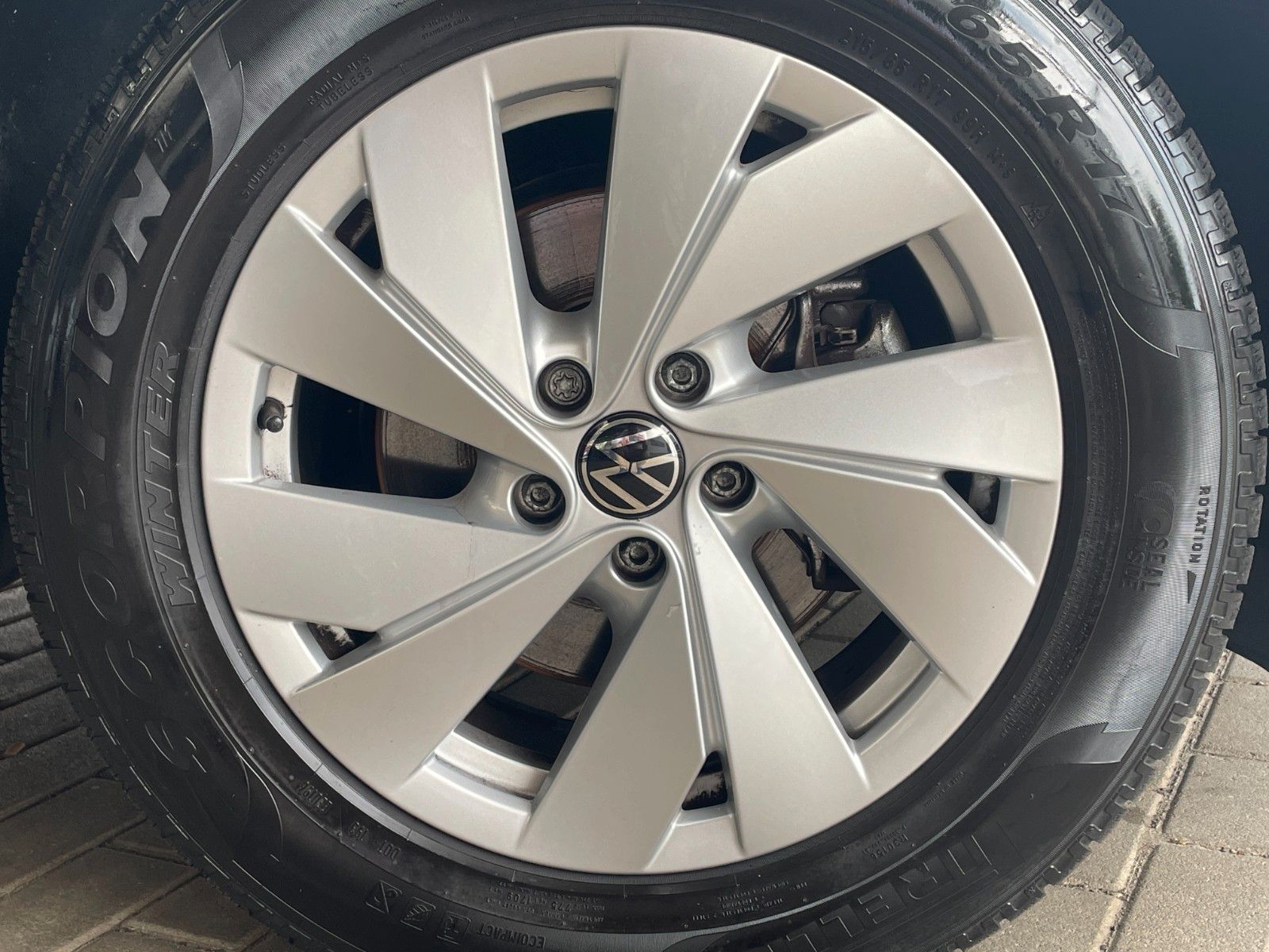 Fahrzeugabbildung Volkswagen Tiguan 1.5 eTSI OPF DSG GOAL