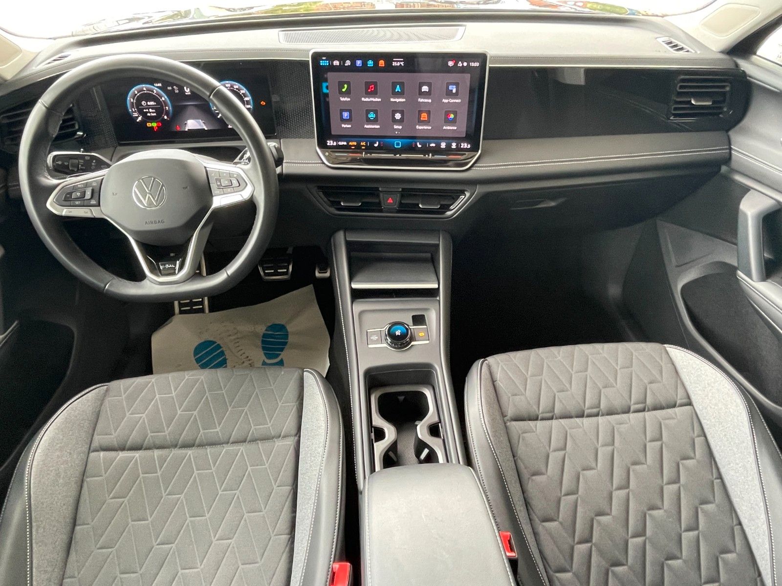 Fahrzeugabbildung Volkswagen Tiguan 1.5 eTSI OPF DSG GOAL