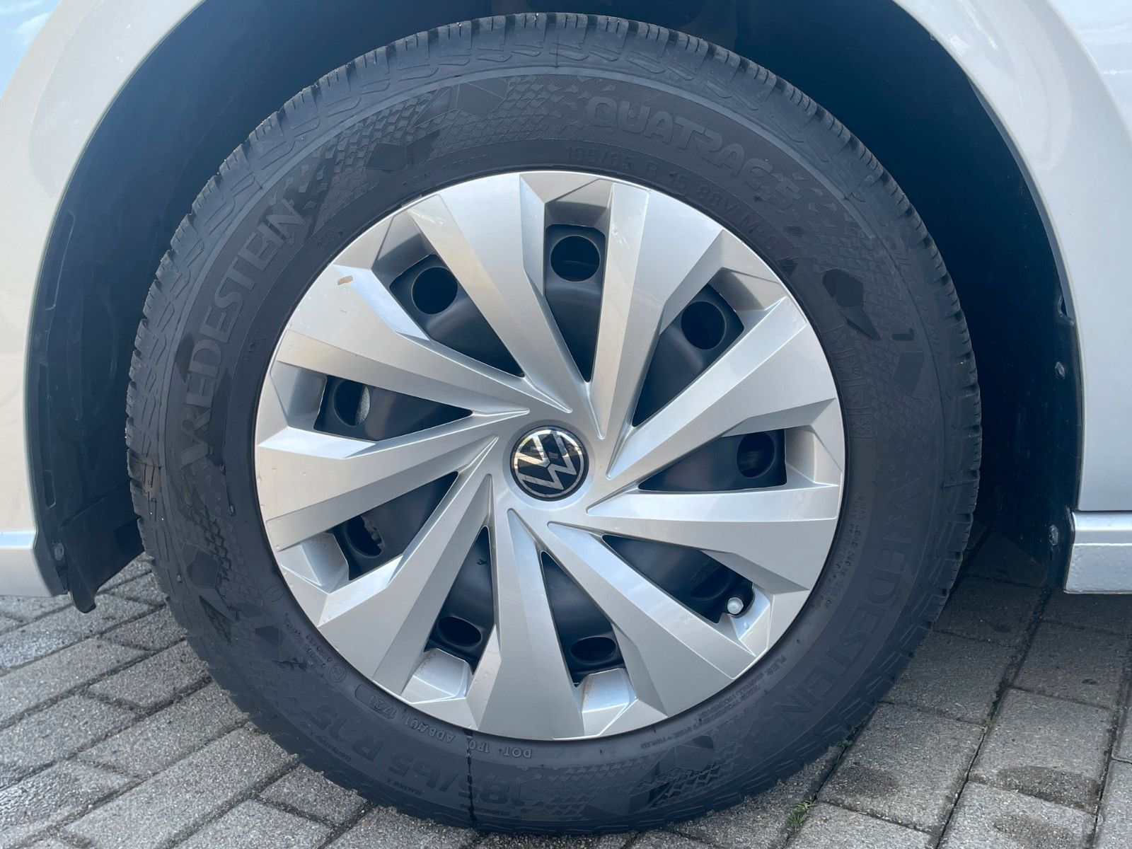 Fahrzeugabbildung Volkswagen Polo 1.0 59kW Life