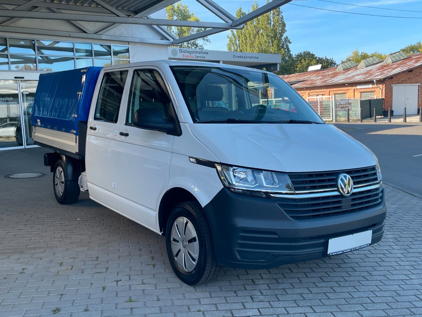 Fahrzeugabbildung Volkswagen T6.1 Transporter Pritsche Doppelkabine