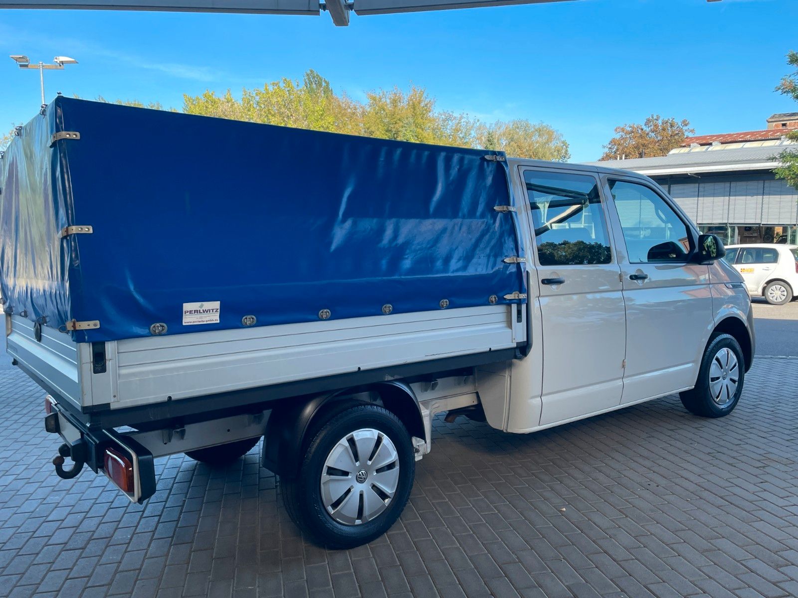 Fahrzeugabbildung Volkswagen T6.1 Transporter Pritsche Doppelkabine