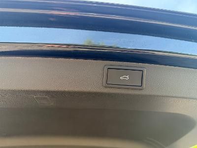 Fahrzeugabbildung SKODA Karoq Sportline / DSG / AHK