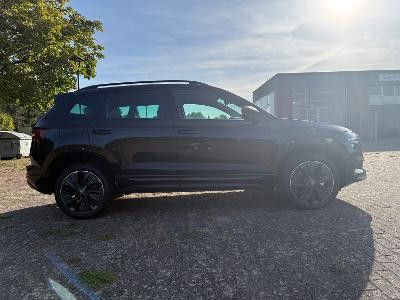 Fahrzeugabbildung SKODA Karoq Sportline / DSG / AHK