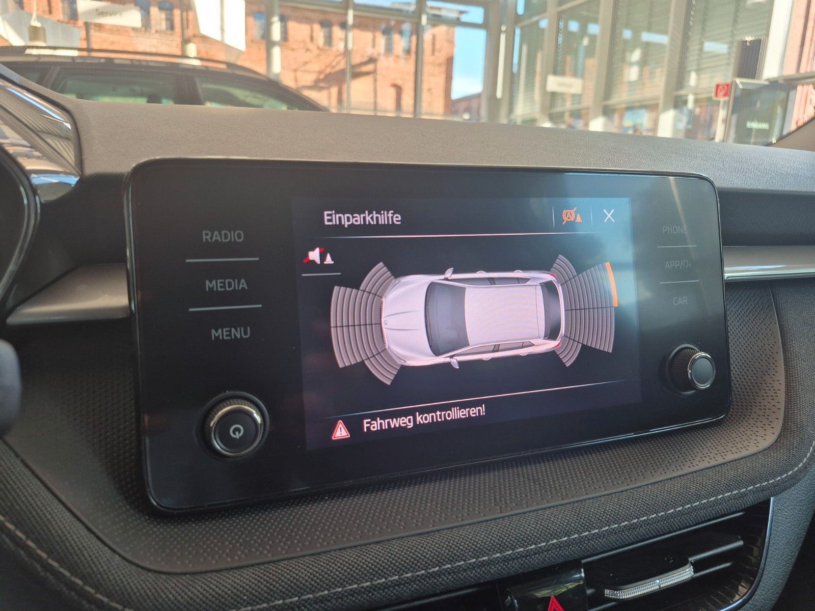 Fahrzeugabbildung SKODA Fabia 1.0 Style *beh. WSS + Lenkrad*