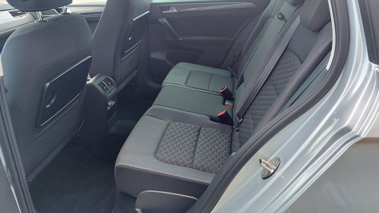 Fahrzeugabbildung Volkswagen Golf Sportsvan 1.5 TSI Join
