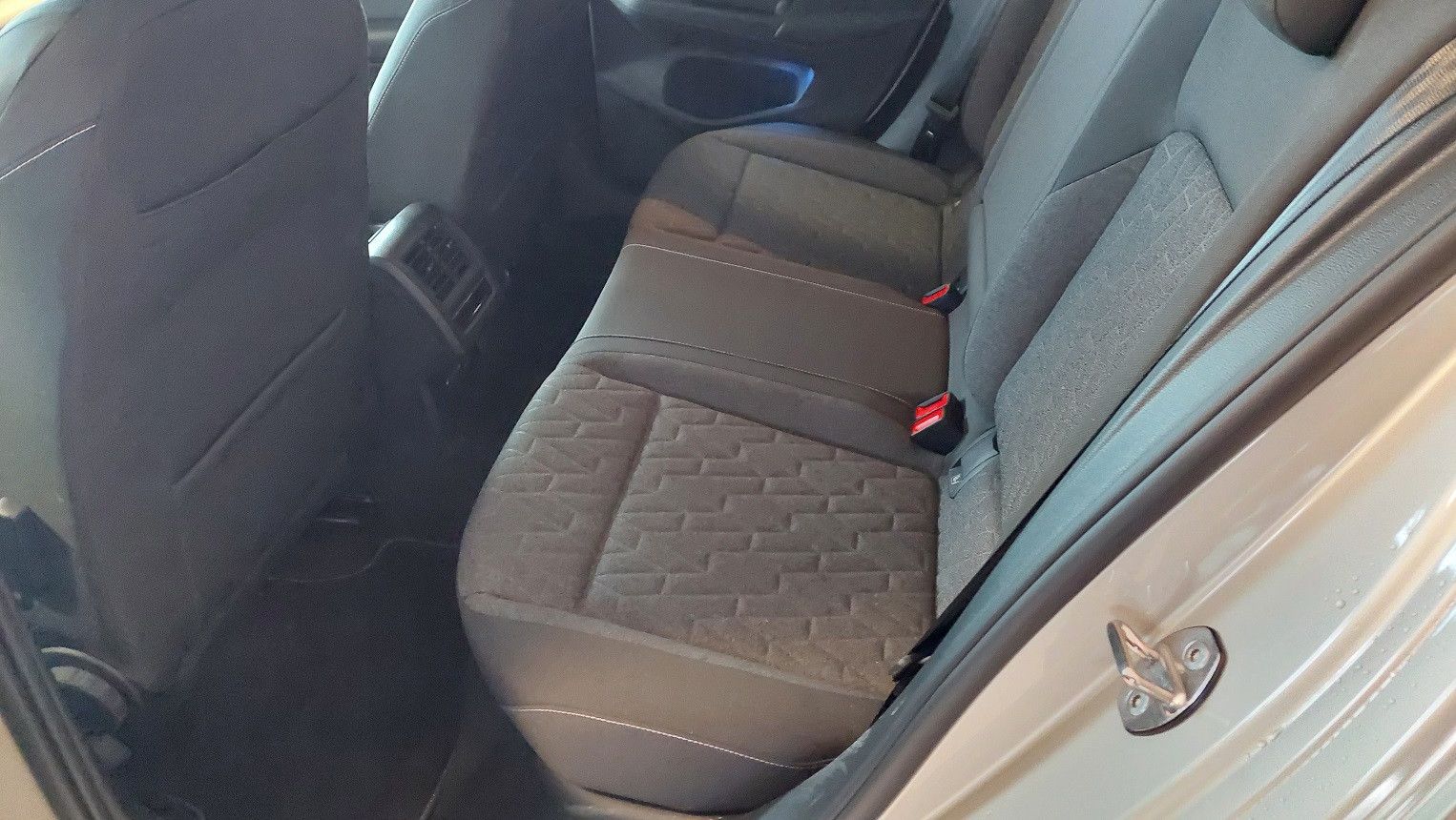 Fahrzeugabbildung Volkswagen Golf VIII 1.5 TSI Move