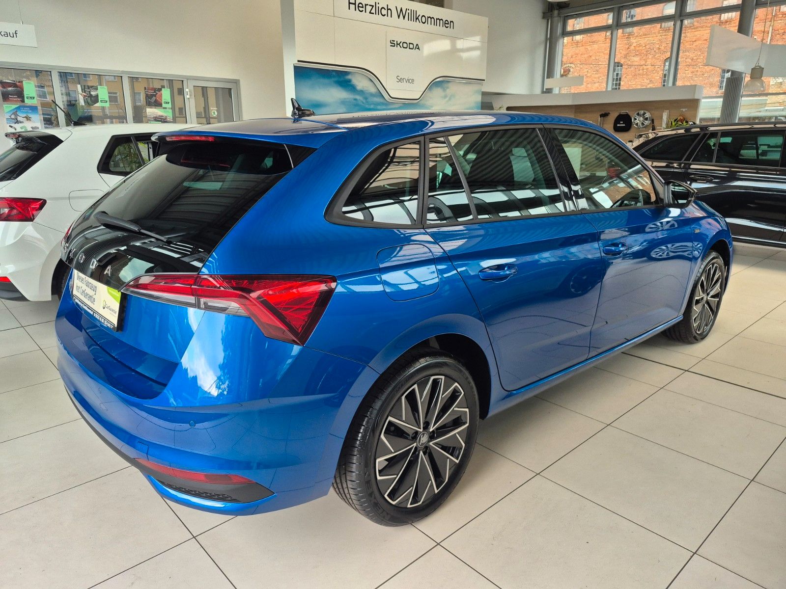 Fahrzeugabbildung SKODA Scala 1.0 TSI TOUR *inkl. Winterräder*