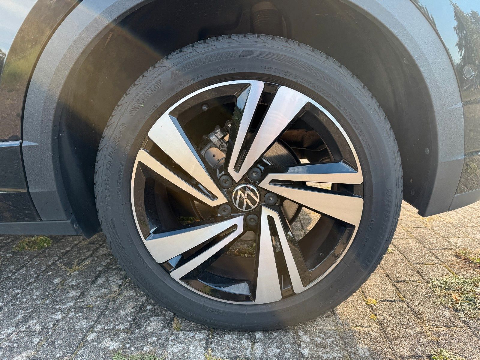 Fahrzeugabbildung Volkswagen T-Roc R-Line