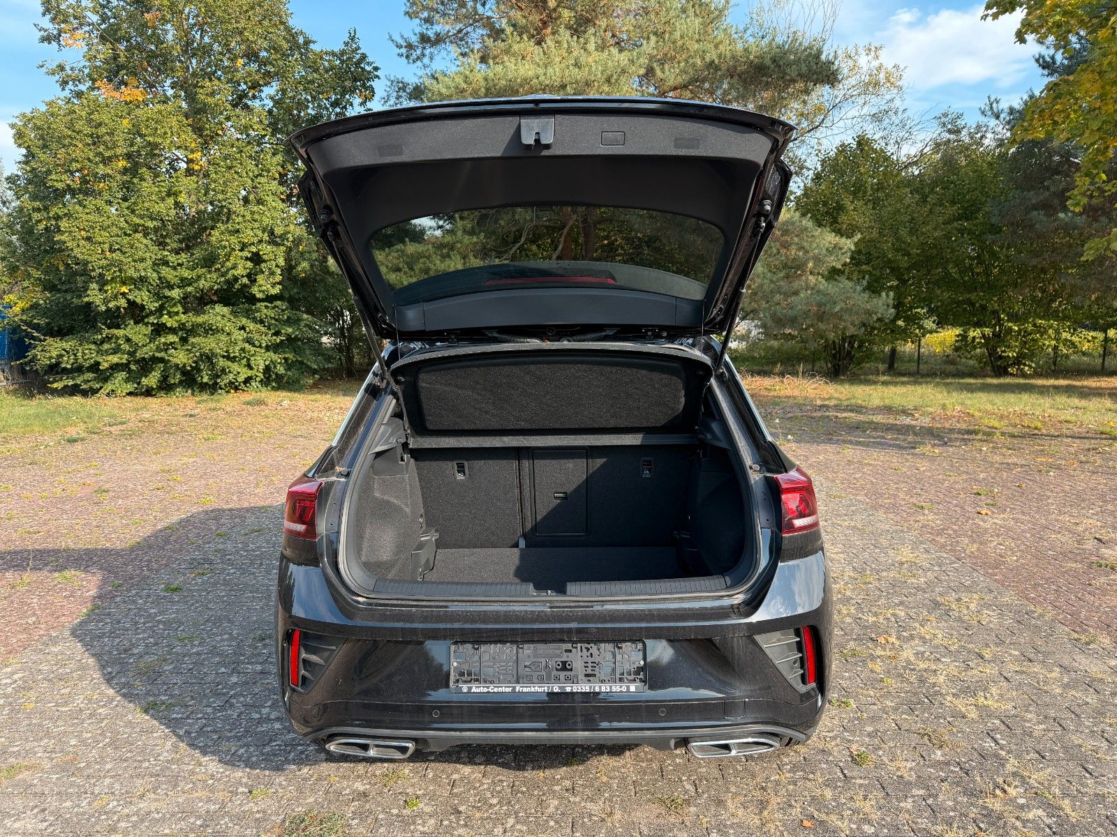 Fahrzeugabbildung Volkswagen T-Roc R-Line