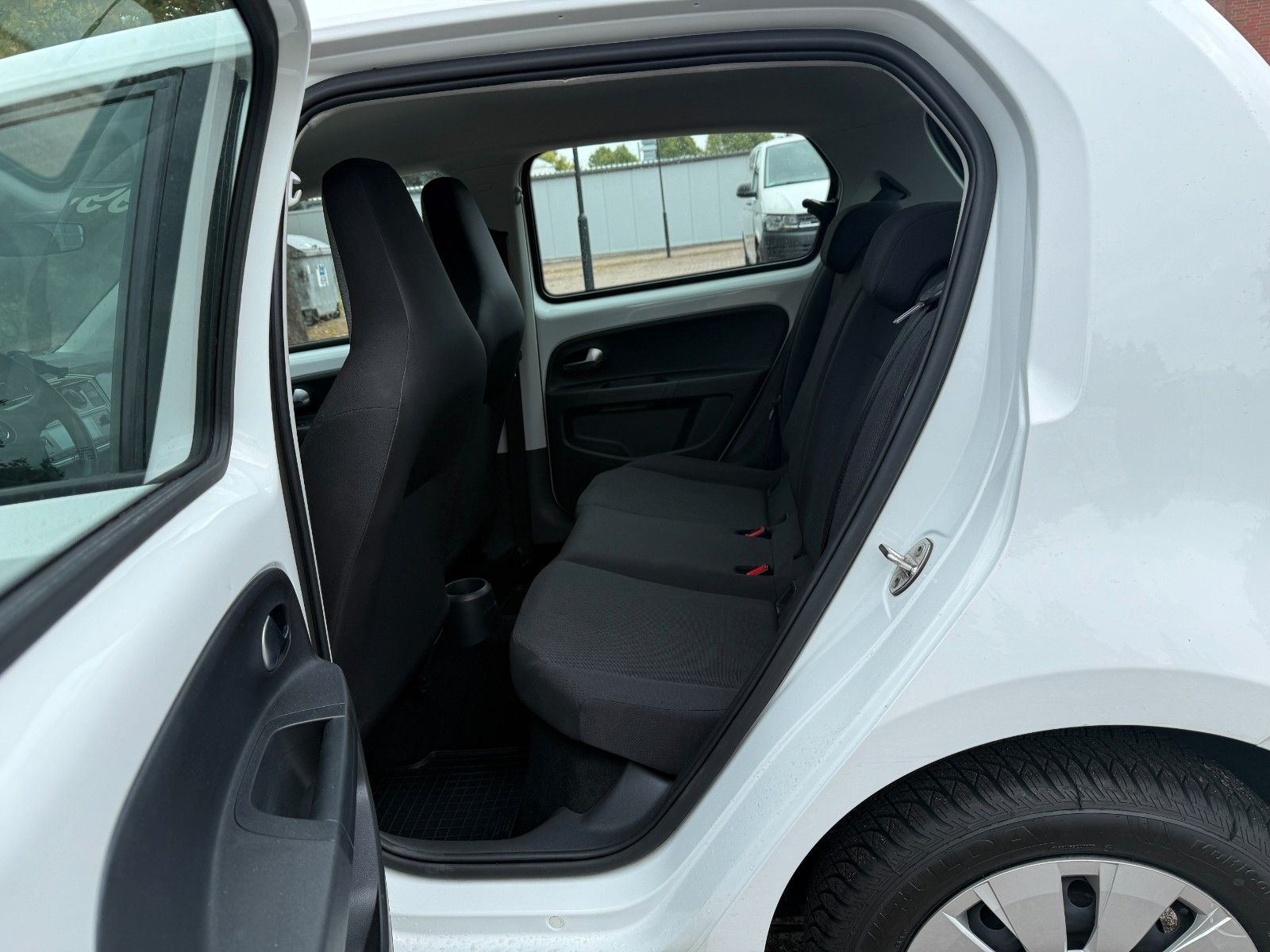 Fahrzeugabbildung Volkswagen up!*AWR*KLIMA*Rückfahrkamera