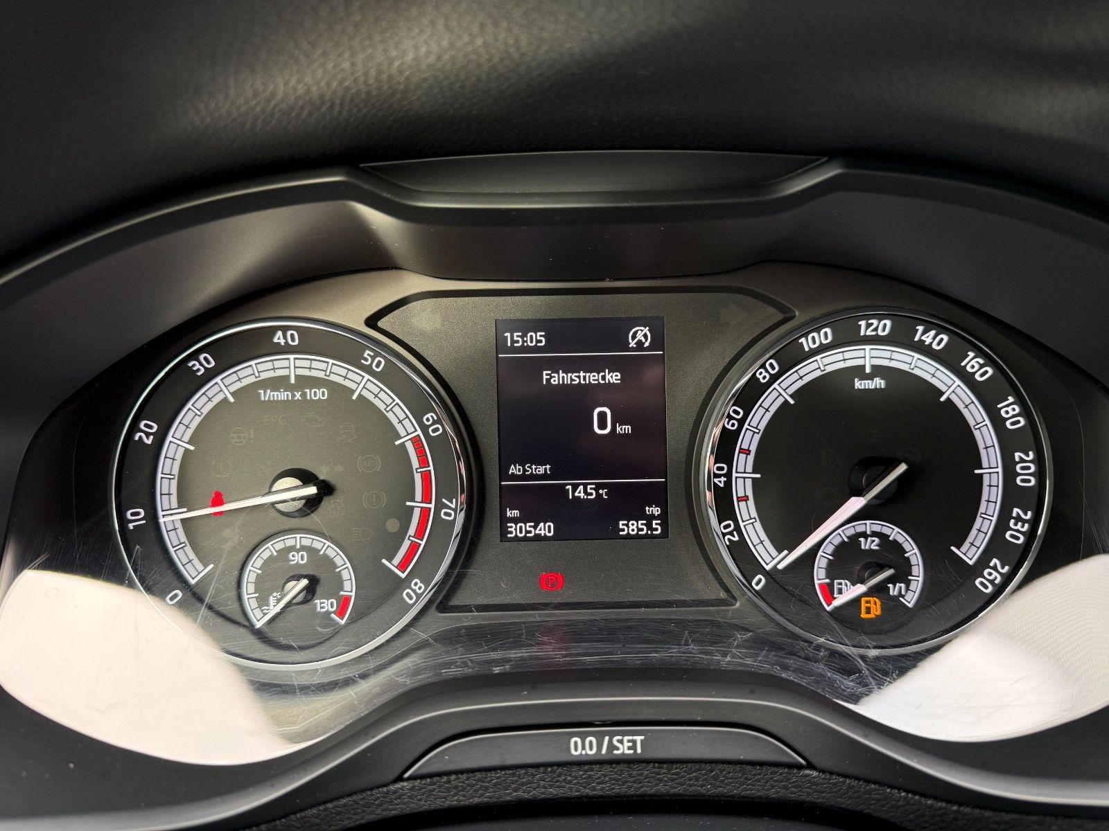 Fahrzeugabbildung SKODA Karoq Ambition *AWR*AHK*