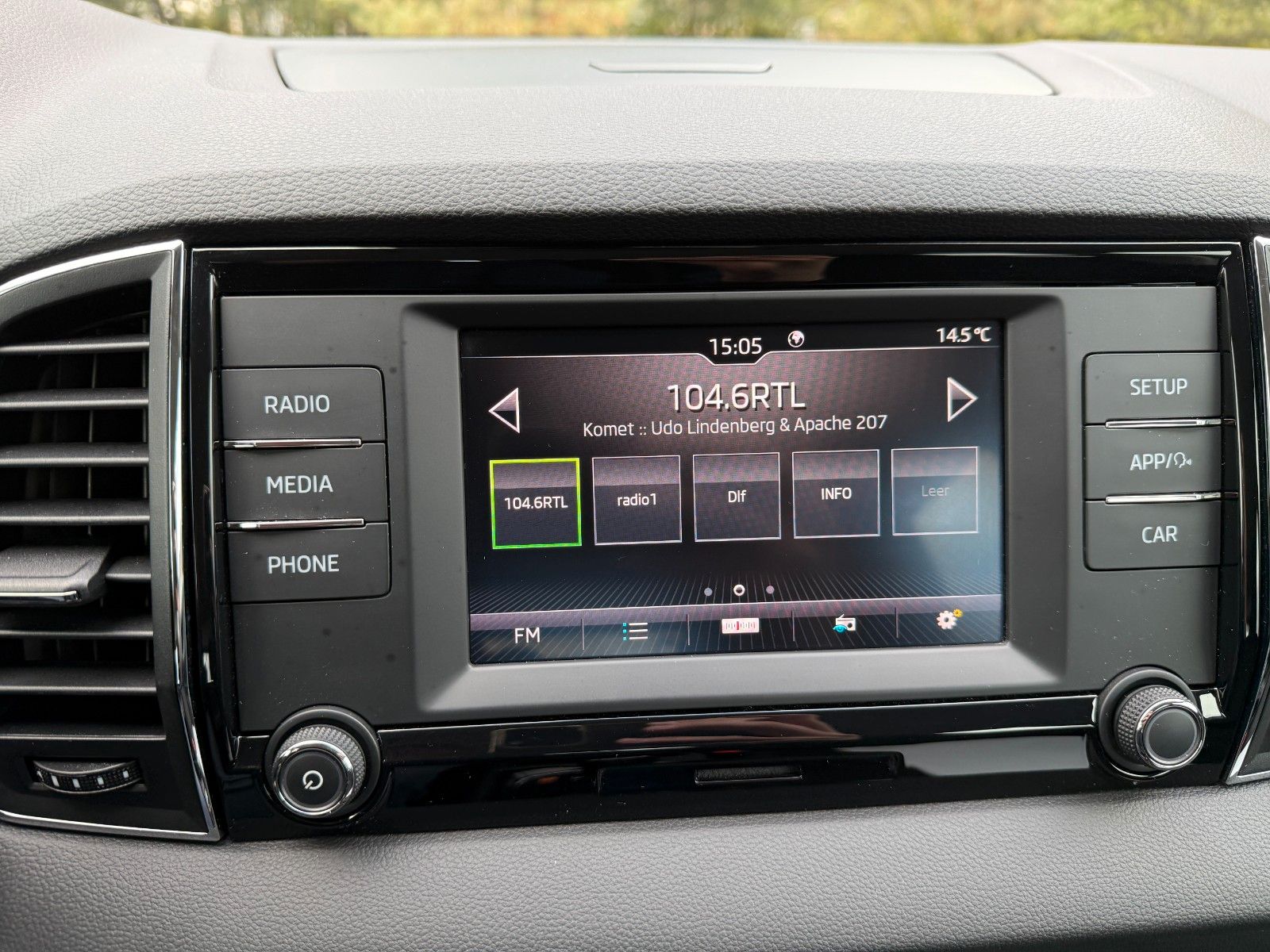 Fahrzeugabbildung SKODA Karoq Ambition *AWR*AHK*