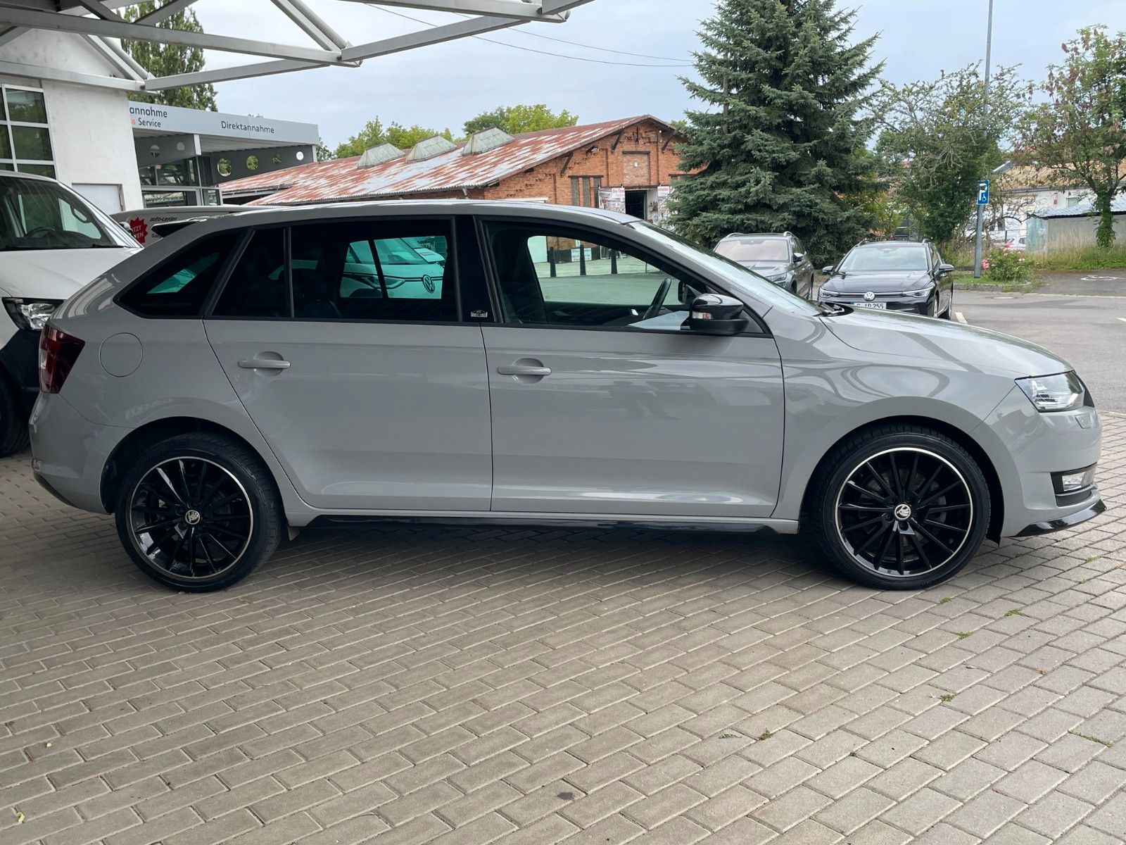 Fahrzeugabbildung SKODA Rapid 1.0 TSI 81kW Monte Carlo Spaceback