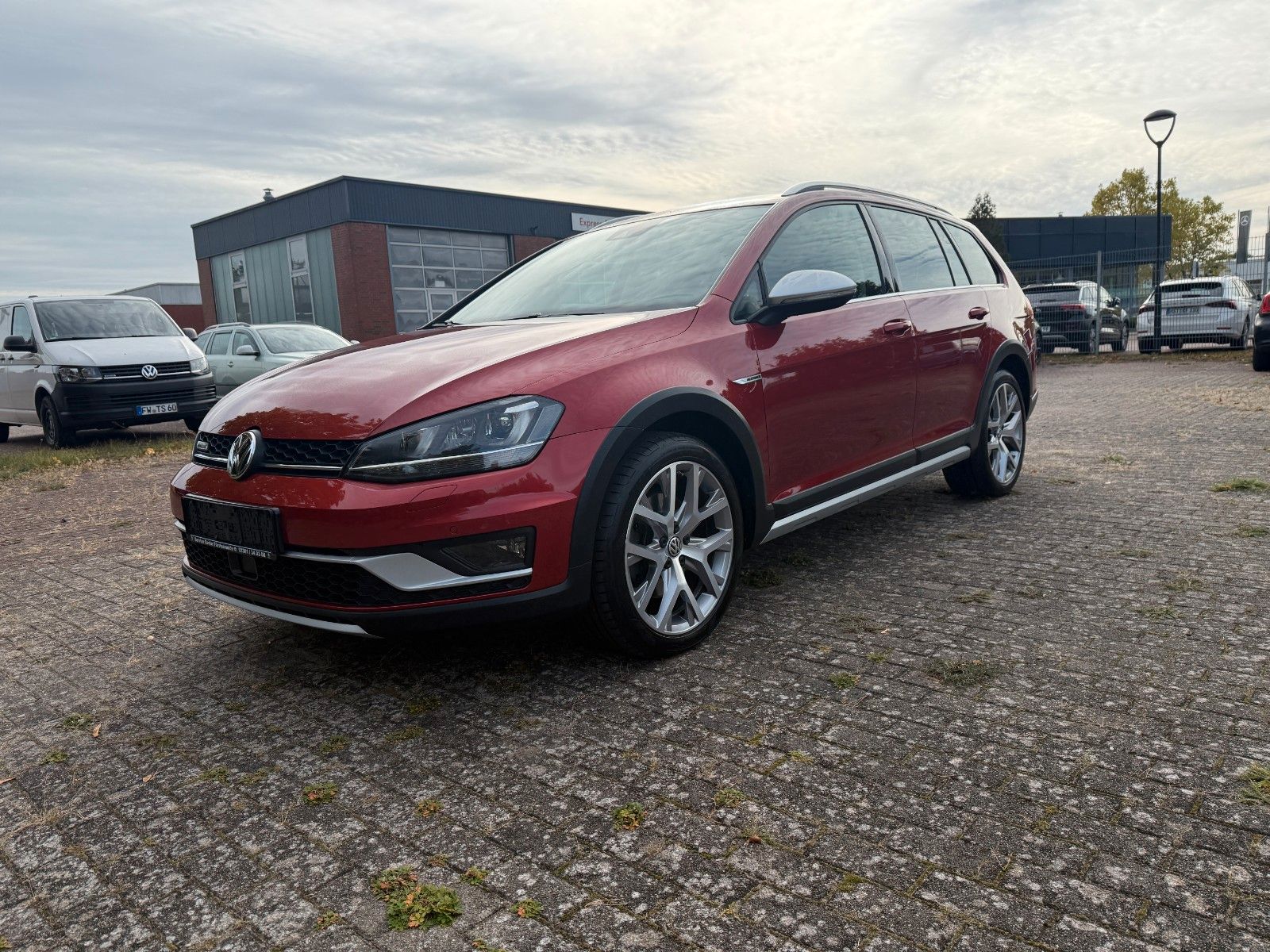 Volkswagen Alltrack Variant*WKR*Dachträger*SH*Kamera
