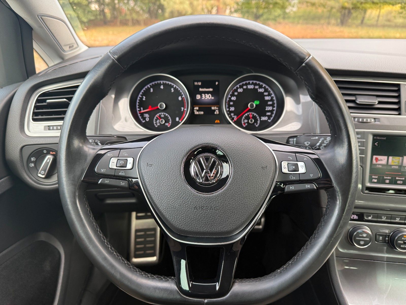 Fahrzeugabbildung Volkswagen Alltrack Variant*WKR*Dachträger*SH*Kamera