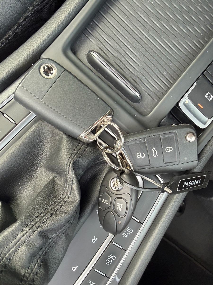 Fahrzeugabbildung Volkswagen Alltrack Variant*WKR*Dachträger*SH*Kamera