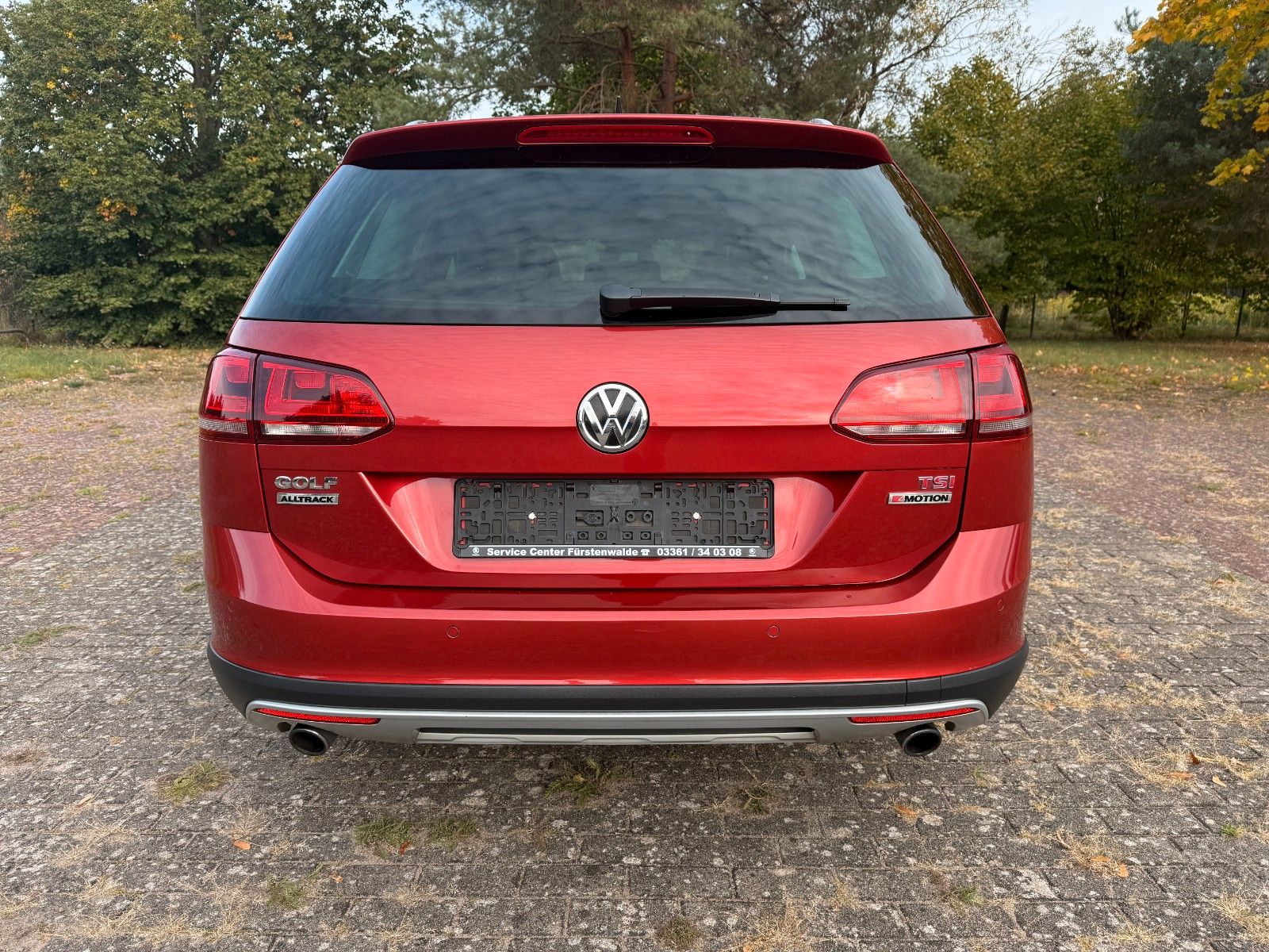 Fahrzeugabbildung Volkswagen Alltrack Variant*WKR*Dachträger*SH*Kamera