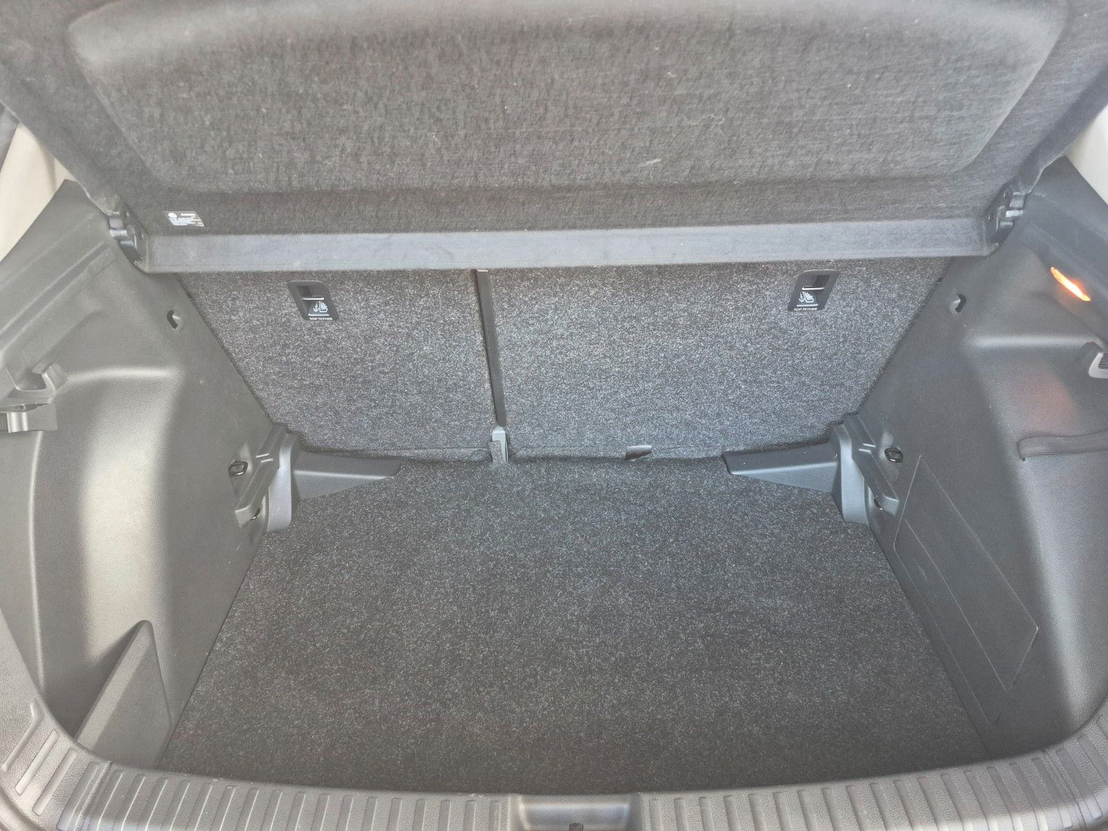Fahrzeugabbildung SKODA Fabia 1.0 TSI Ambition *Navigationssystem*