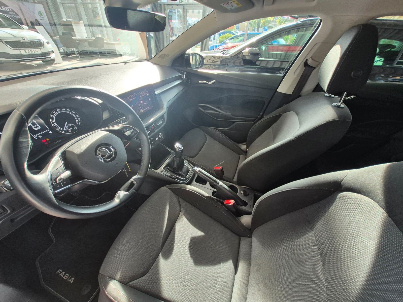Fahrzeugabbildung SKODA Fabia 1.0 TSI Ambition *Navigationssystem*