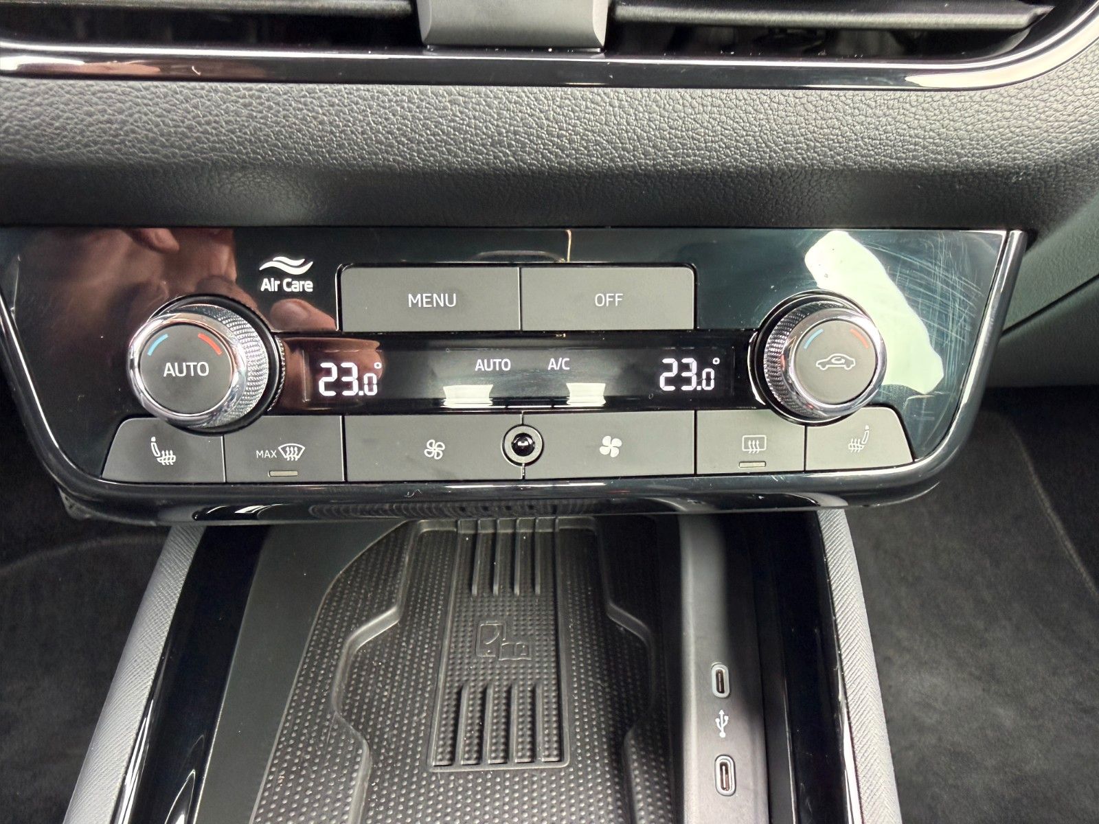 Fahrzeugabbildung SKODA Kamiq Selection*Kamera*WKR*Automatik*