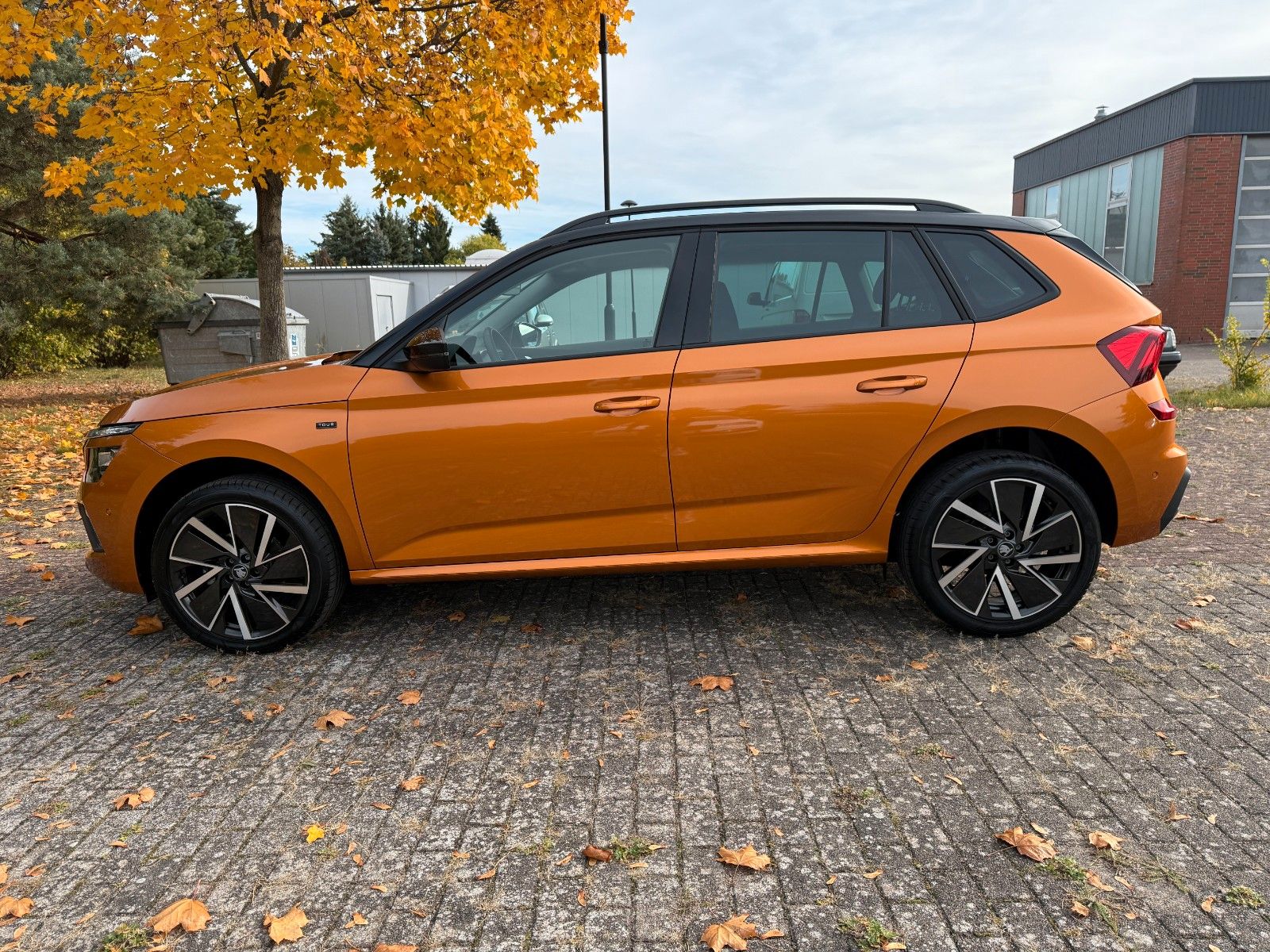 Fahrzeugabbildung SKODA Kamiq Selection*Kamera*WKR*Automatik*